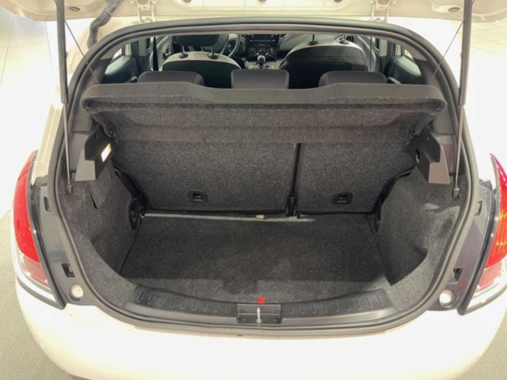 Lancia Ypsilon usata a Sondrio (14)