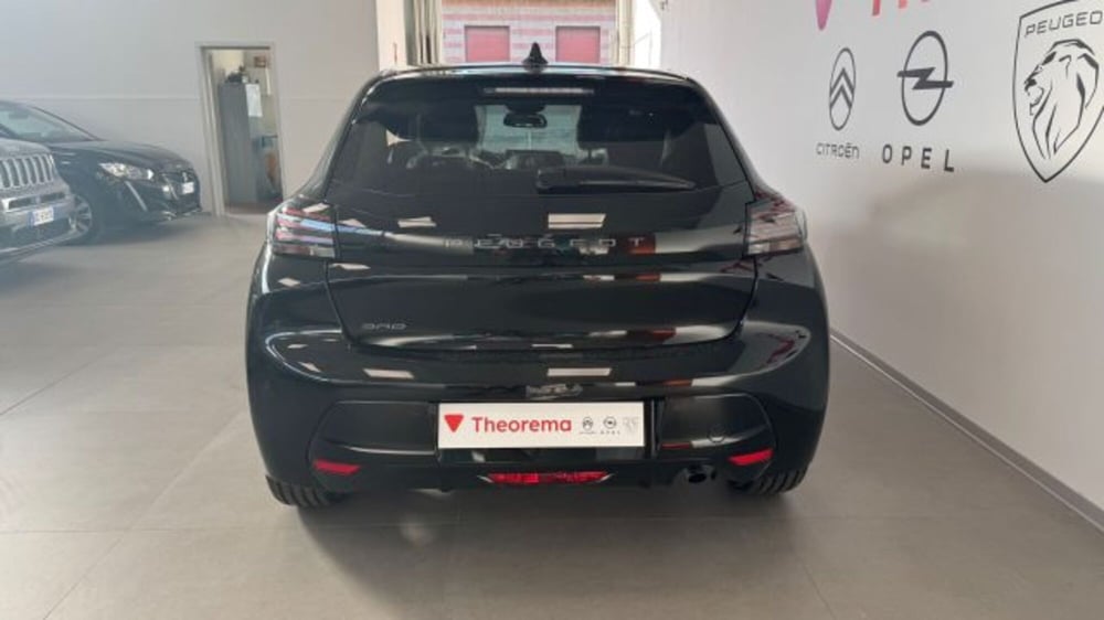 Peugeot 208 nuova a Torino (4)