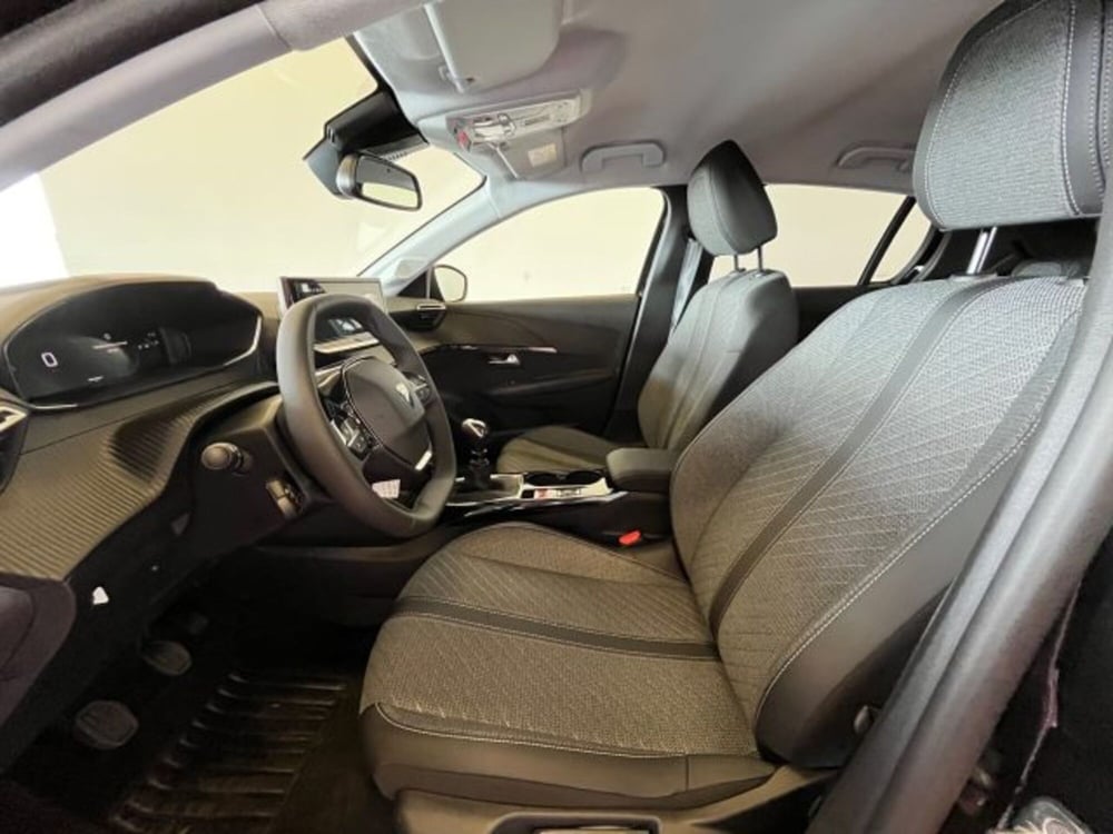 Peugeot 208 nuova a Torino (8)
