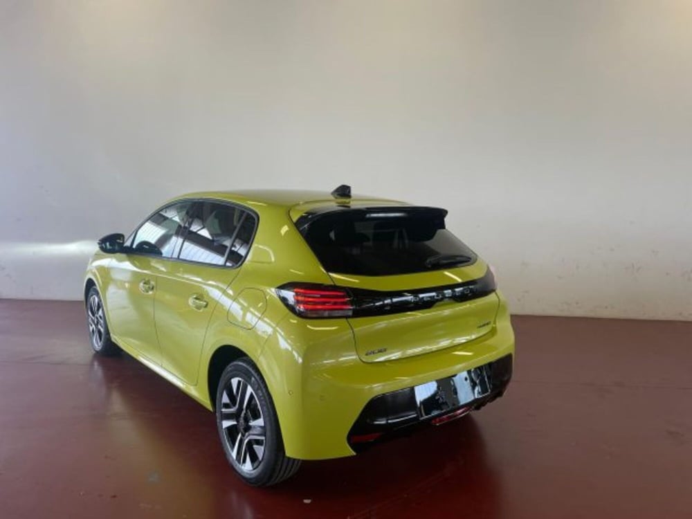 Peugeot 208 nuova a Torino (3)