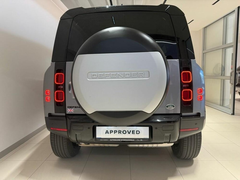 Land Rover Defender usata a Varese (7)