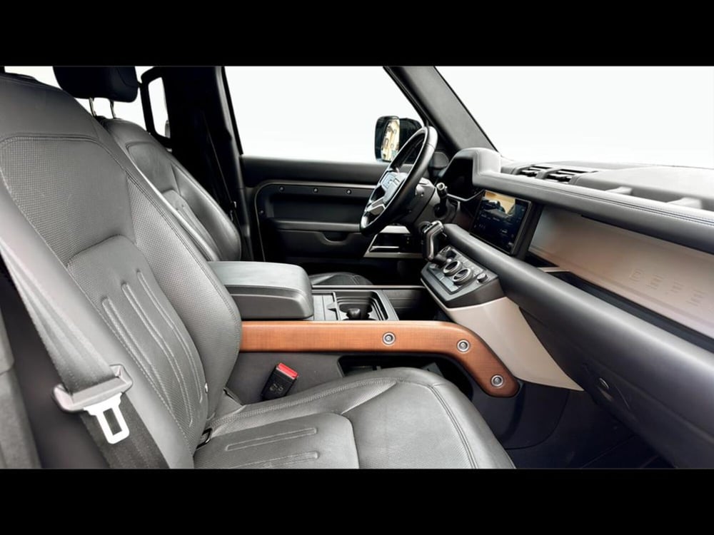 Land Rover Defender usata a Varese (3)