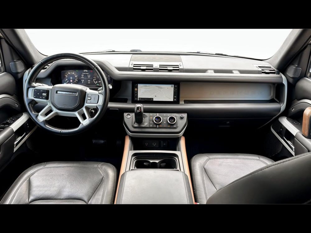 Land Rover Defender usata a Varese (4)