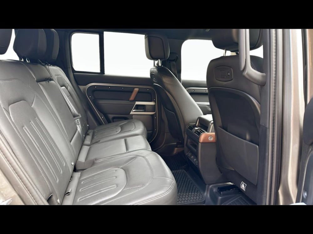 Land Rover Defender usata a Varese (5)