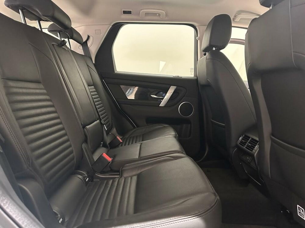 Land Rover Discovery Sport usata a Varese (5)