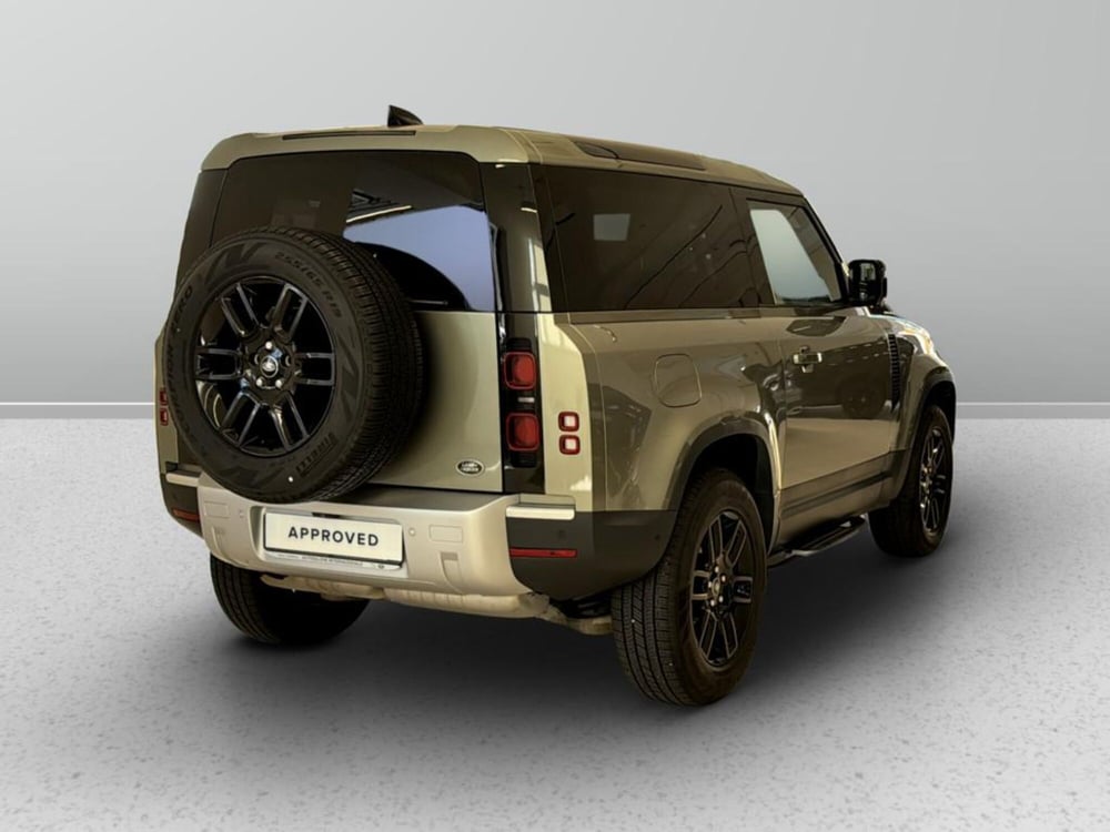 Land Rover Defender usata a Varese (2)