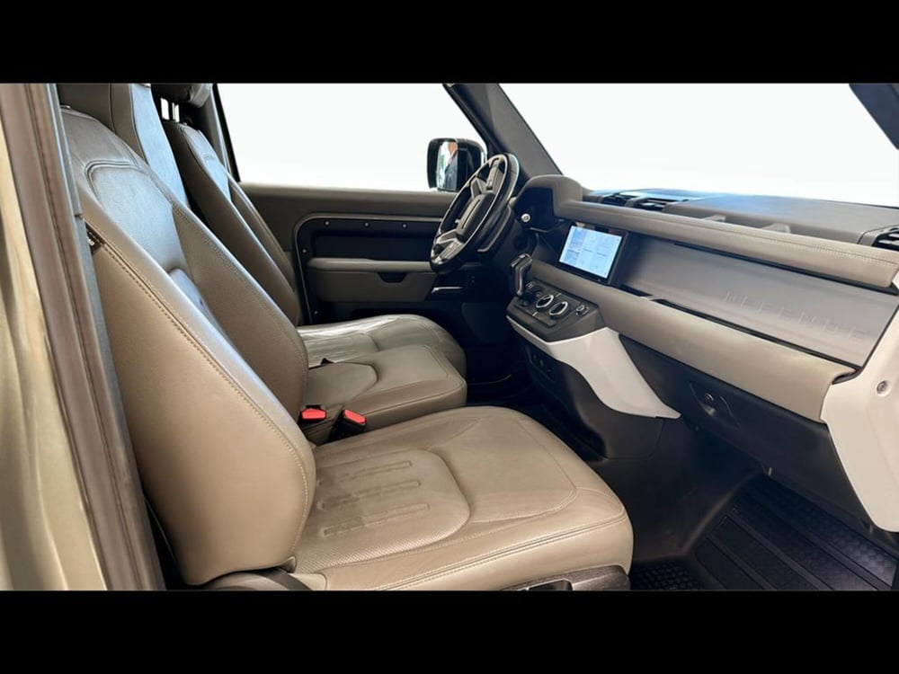 Land Rover Defender usata a Varese (3)