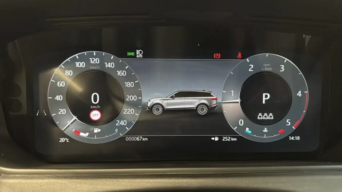 Land Rover Range Rover Velar nuova a Varese (10)