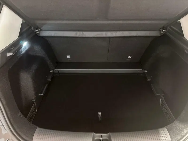 Mg ZS nuova a Varese (12)