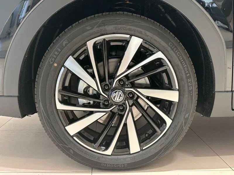 Mg ZS nuova a Varese (9)
