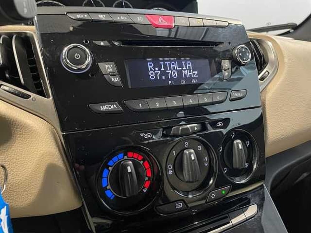 Lancia Ypsilon usata a Ravenna (14)