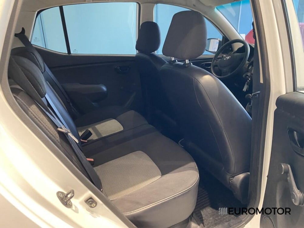 Hyundai i10 usata a Bari (15)