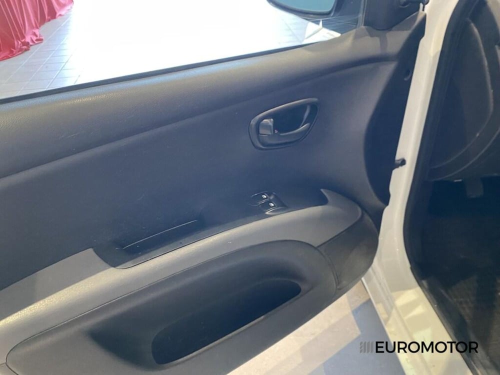 Hyundai i10 usata a Bari (9)