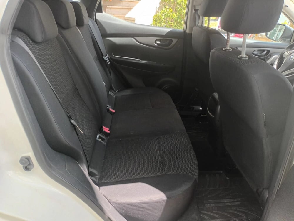 Nissan Qashqai usata a Bari (17)
