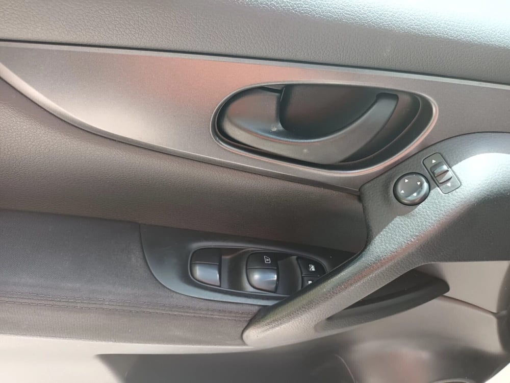 Nissan Qashqai usata a Bari (7)