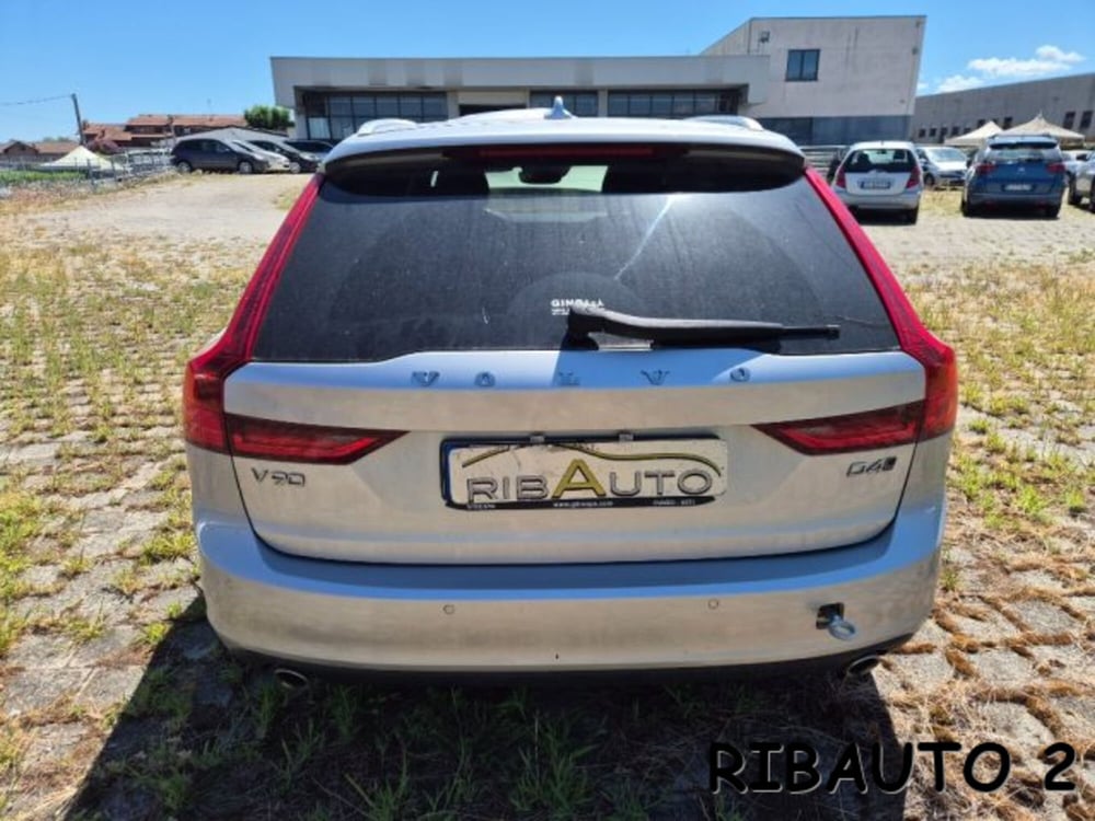 Volvo V90 usata a Cuneo (8)