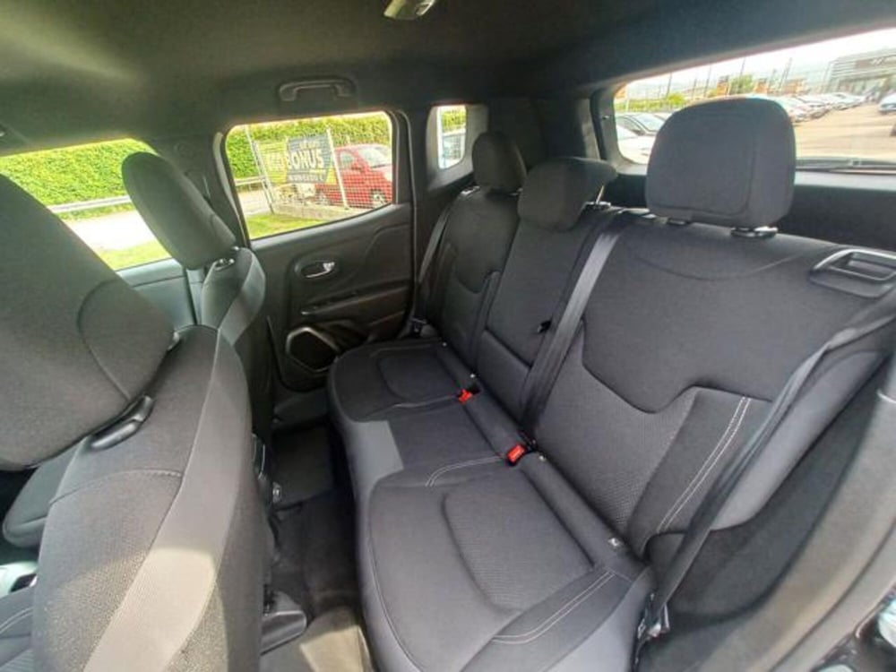 Jeep Renegade usata a Savona (13)
