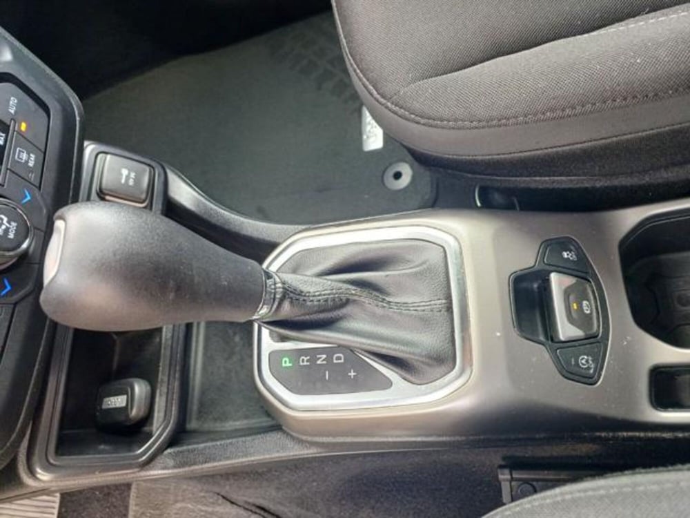 Jeep Renegade usata a Savona (15)