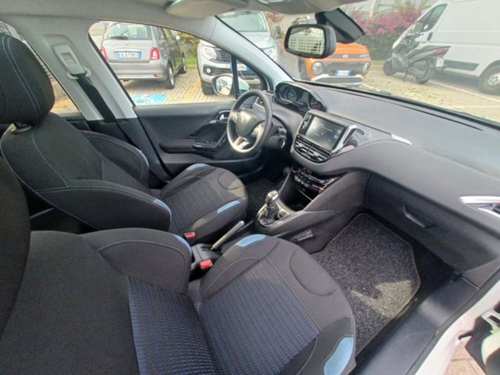 Peugeot 208 usata a Savona (15)