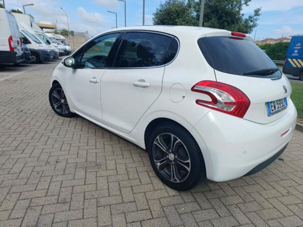 Peugeot 208 usata a Savona (6)