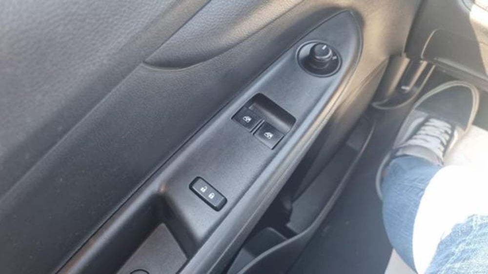 Opel Karl usata a Savona (16)