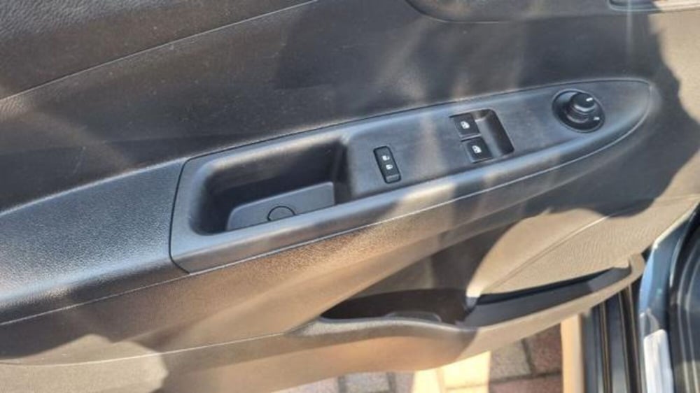 Opel Karl usata a Savona (8)