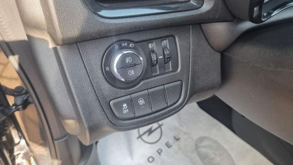 Opel Karl usata a Savona (9)