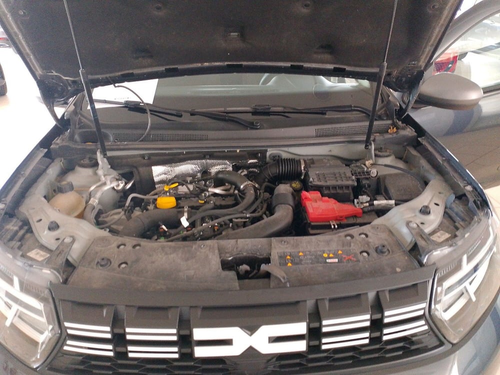 Dacia Duster usata a Lecce (13)