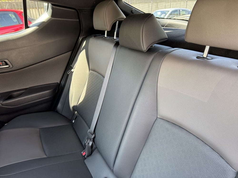 Toyota Toyota C-HR usata a Como (7)
