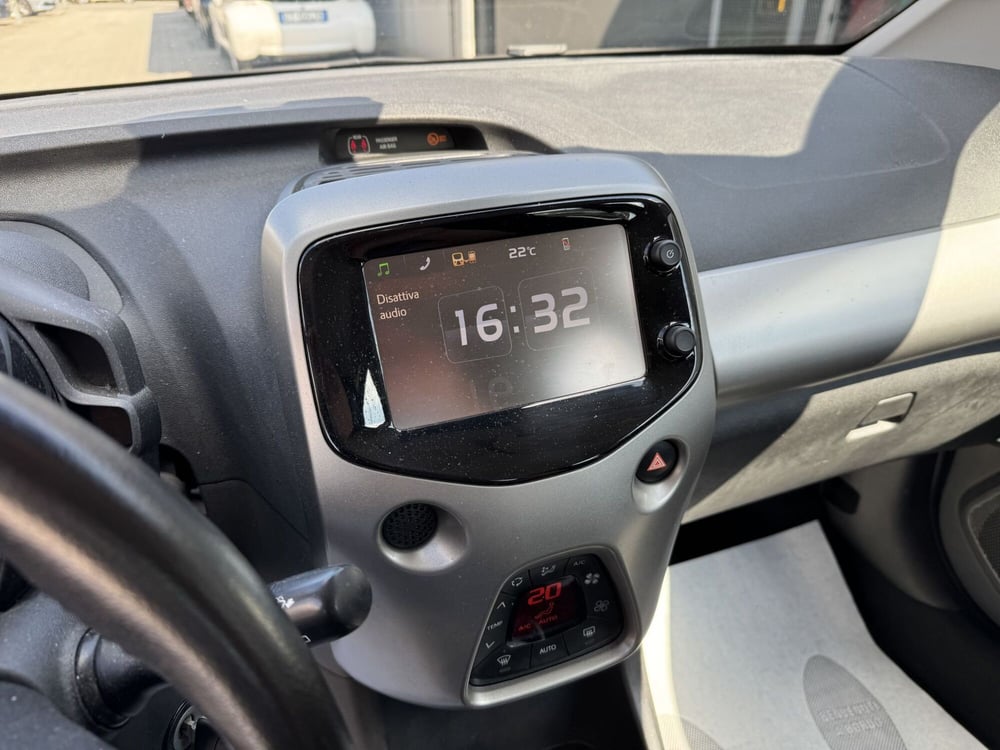 Toyota Aygo usata a Como (13)