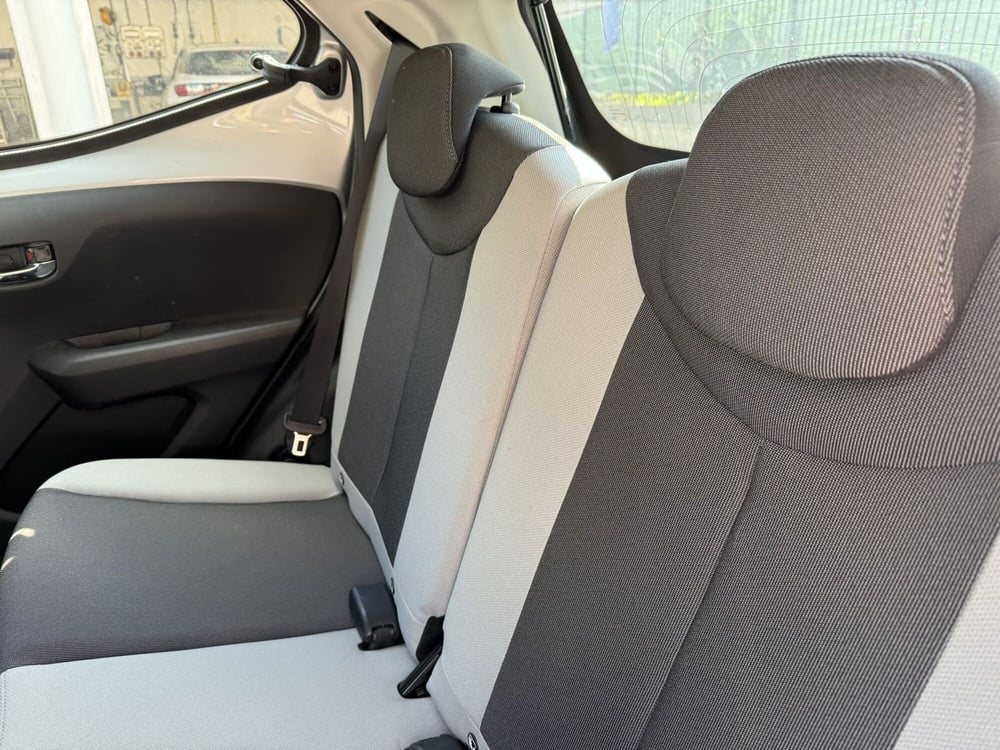 Toyota Aygo usata a Como (7)