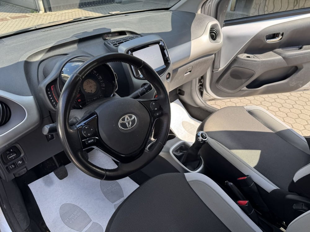 Toyota Aygo usata a Como (8)