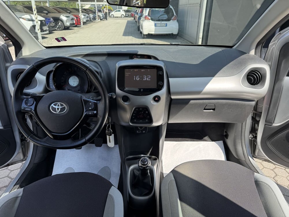 Toyota Aygo usata a Como (9)