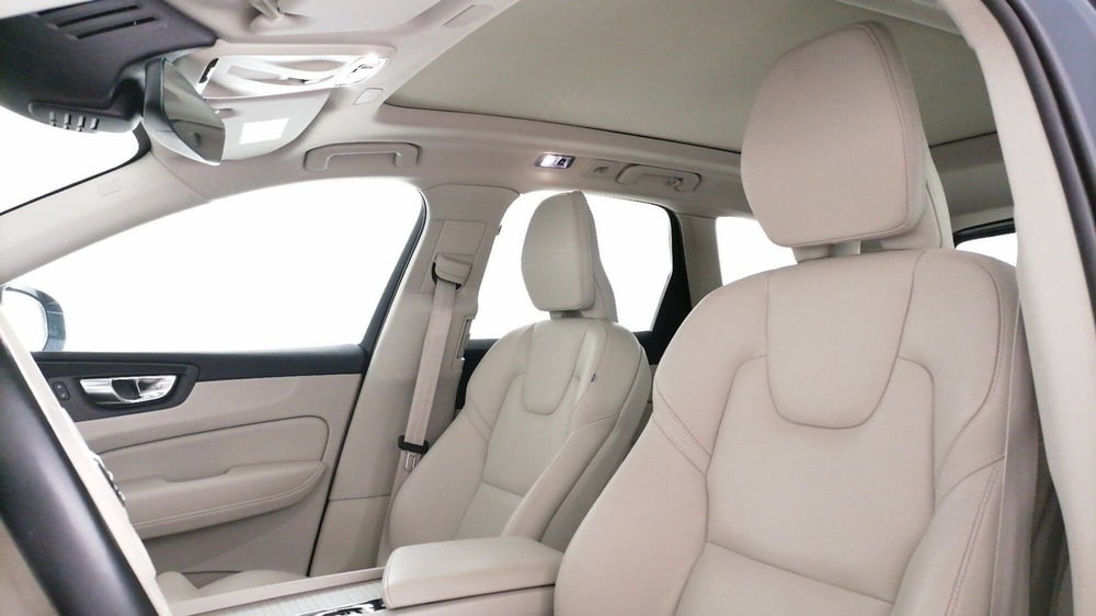 Volvo XC60 usata a Roma (13)