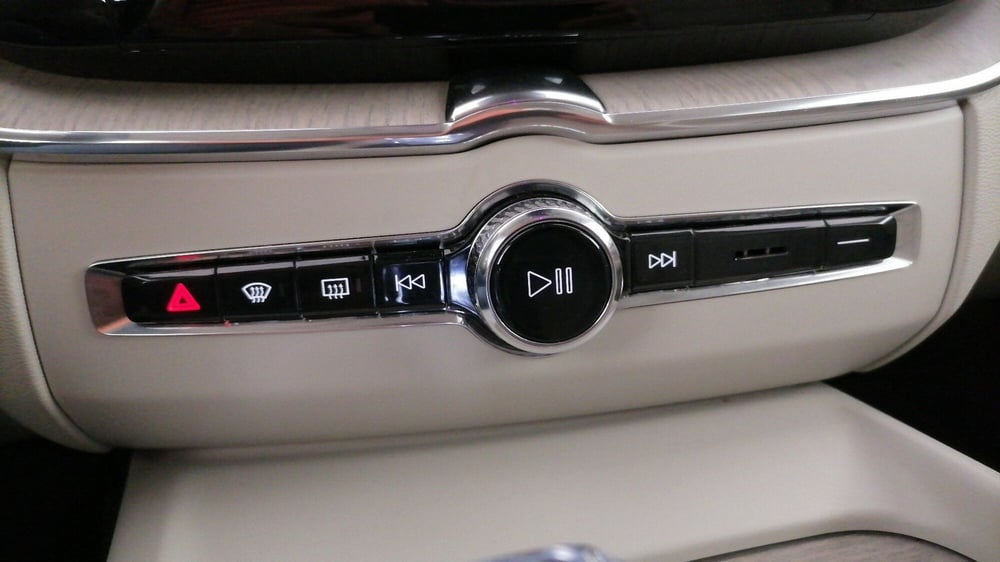 Volvo XC60 usata a Roma (15)
