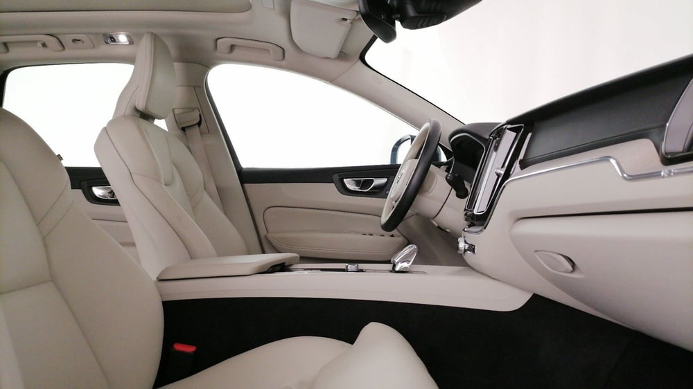 Volvo XC60 usata a Roma (6)