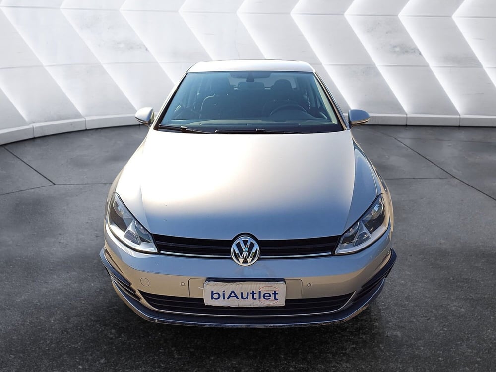Volkswagen Golf usata  (2)