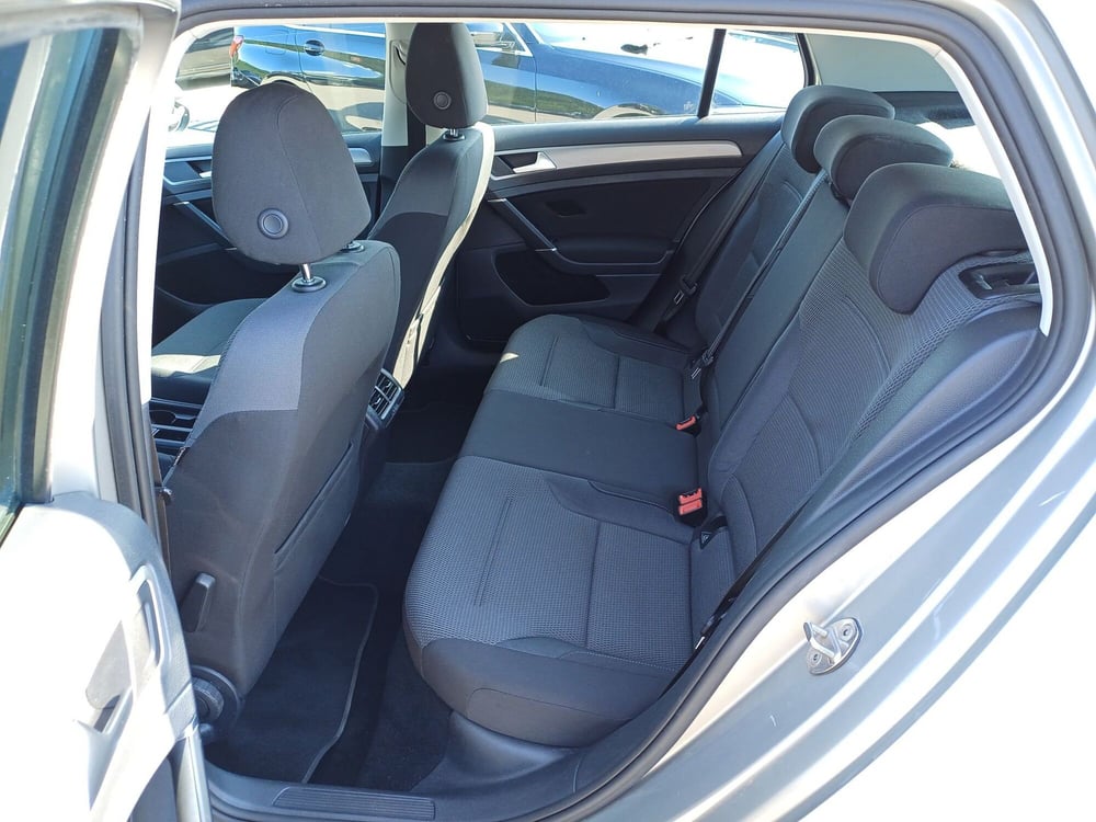 Volkswagen Golf usata  (7)