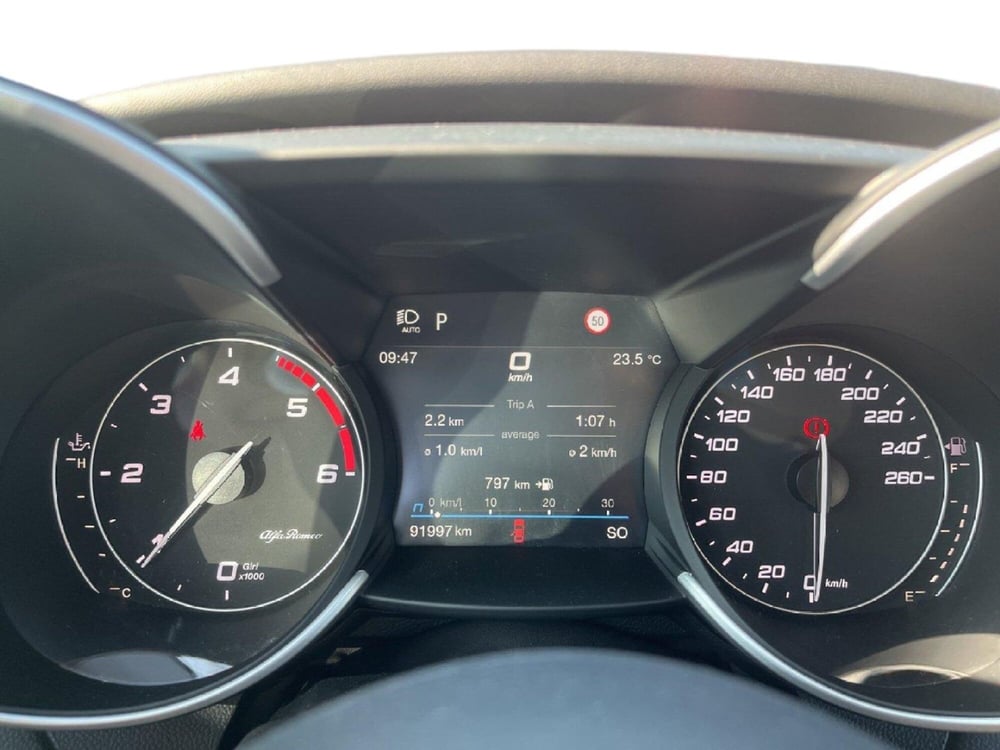 Alfa Romeo Giulia usata a Torino (13)