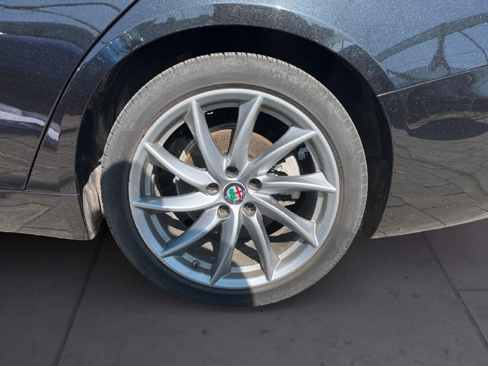 Alfa Romeo Giulia usata a Torino (8)
