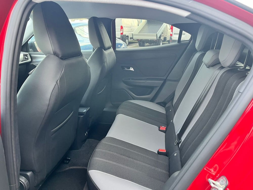 Opel Mokka nuova a Milano (15)
