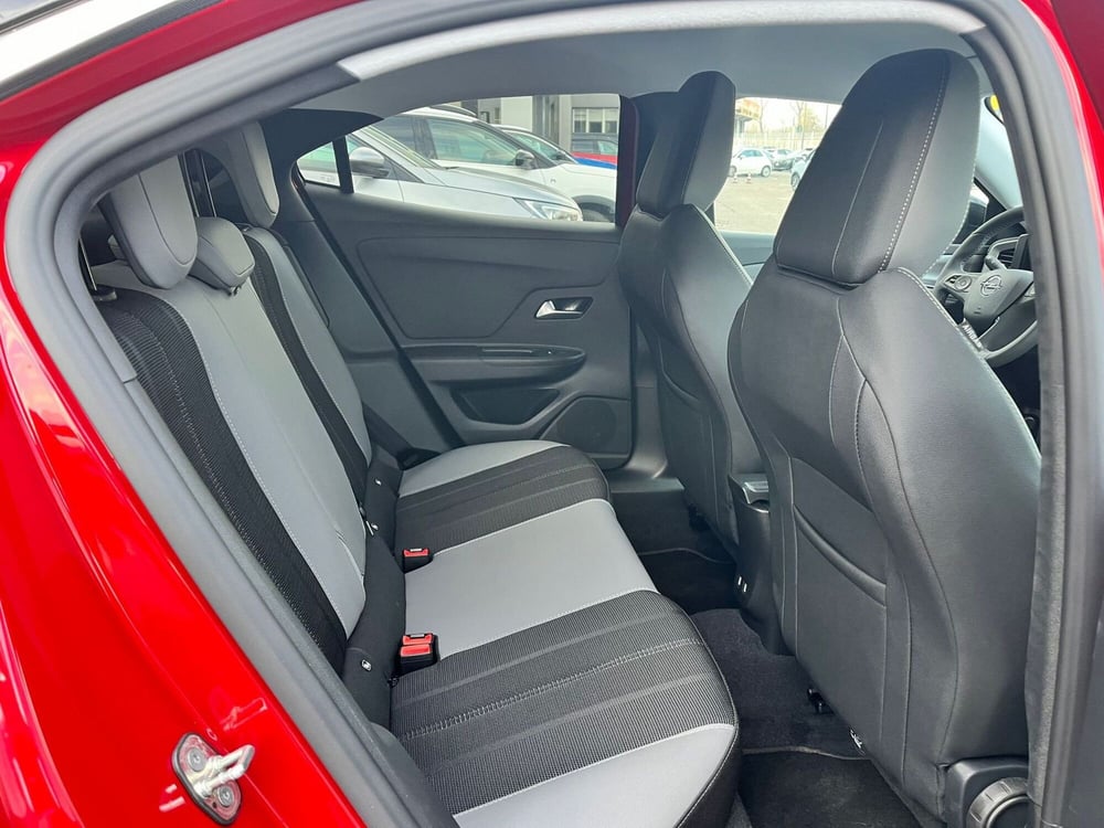 Opel Mokka nuova a Milano (16)