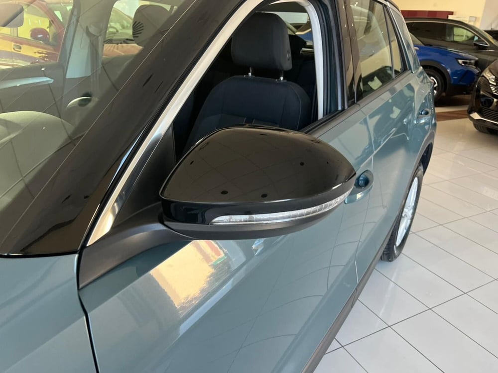 Volkswagen T-Roc usata a Milano (11)