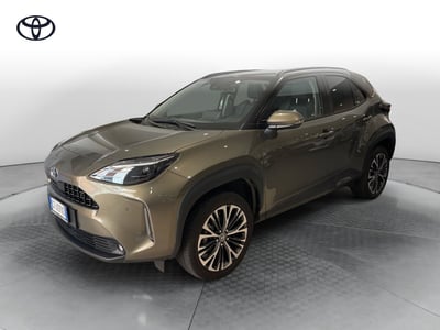 Toyota Yaris Cross Lounge awd-i 130cv e-cvt del 2024 usata a Misterbianco