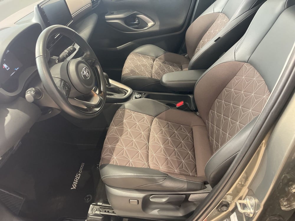 Toyota Yaris Cross usata a Catania (8)