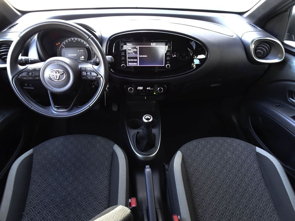 Toyota Aygo X usata a Treviso (14)