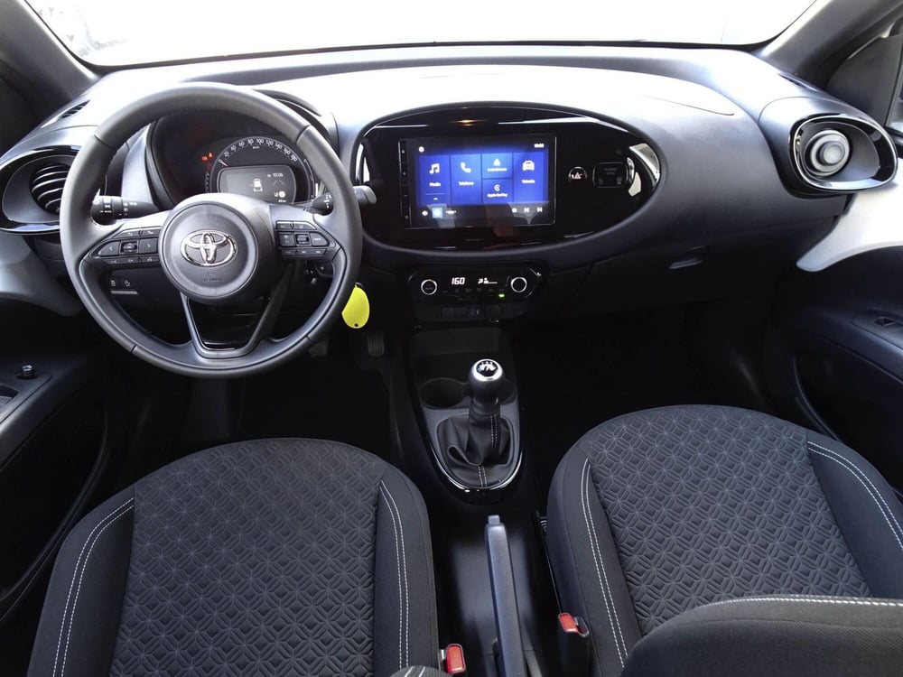 Toyota Aygo X nuova a Treviso (13)