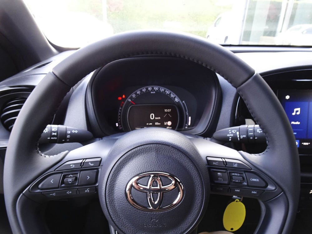 Toyota Aygo X nuova a Treviso (14)