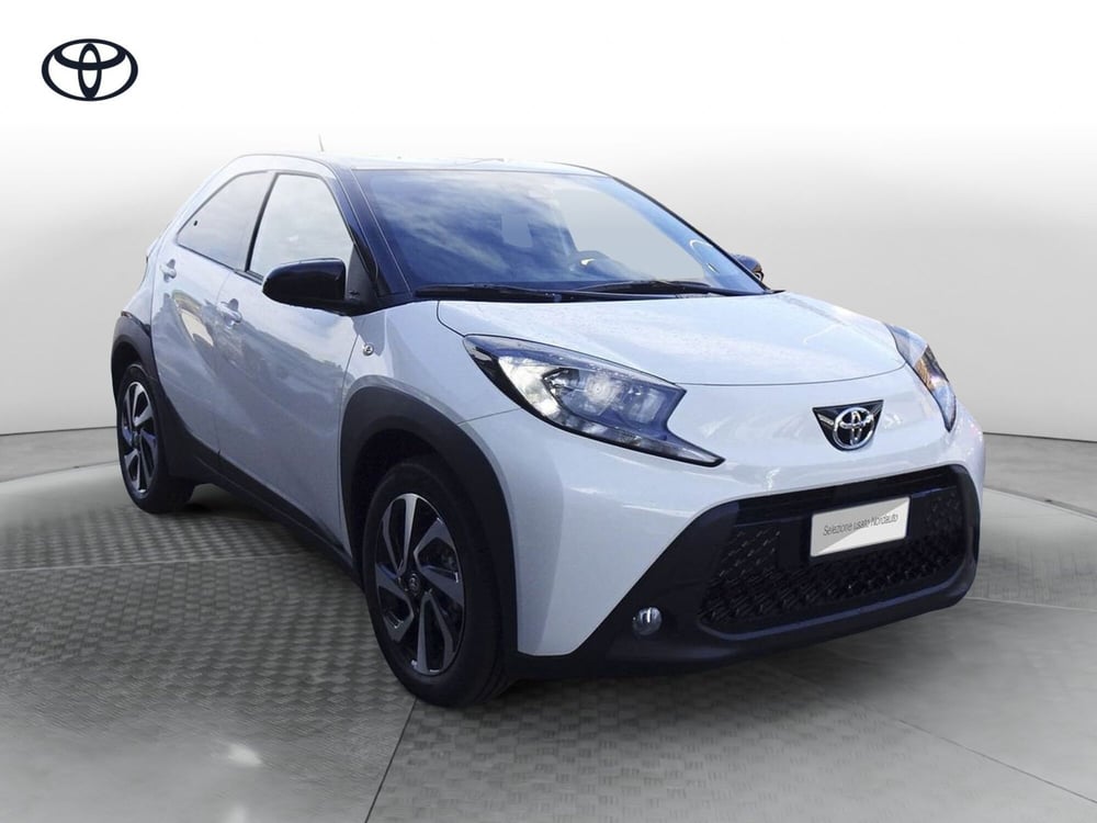 Toyota Aygo X nuova a Treviso (3)