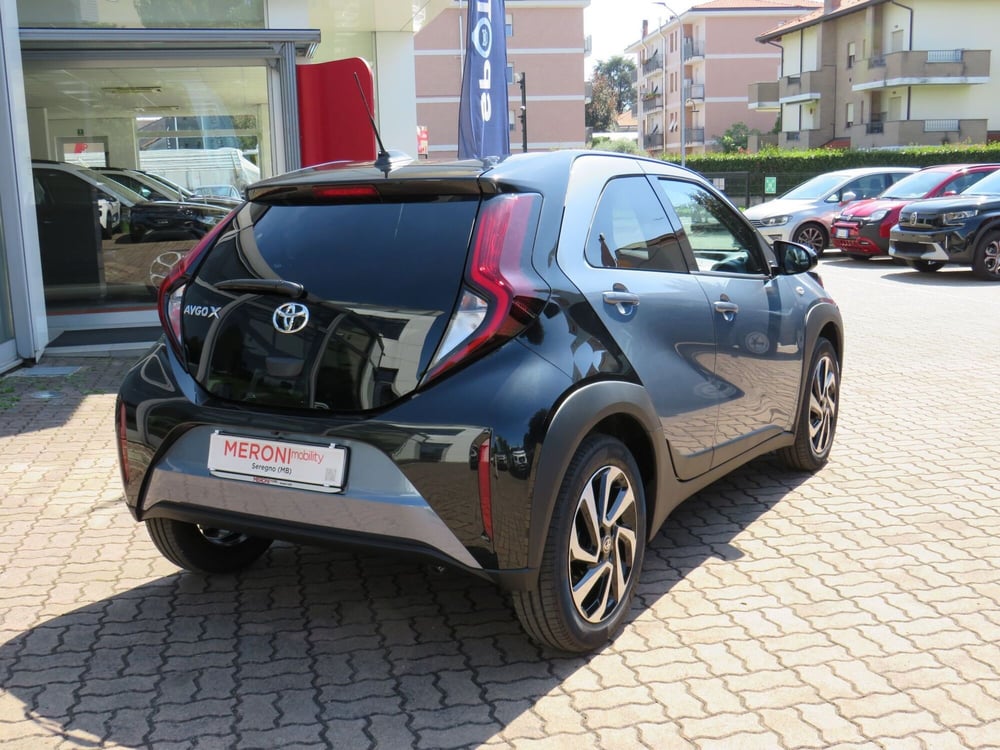 Toyota Aygo X nuova a Monza e Brianza (4)